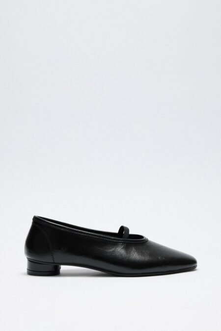 Black low-heel strap flats