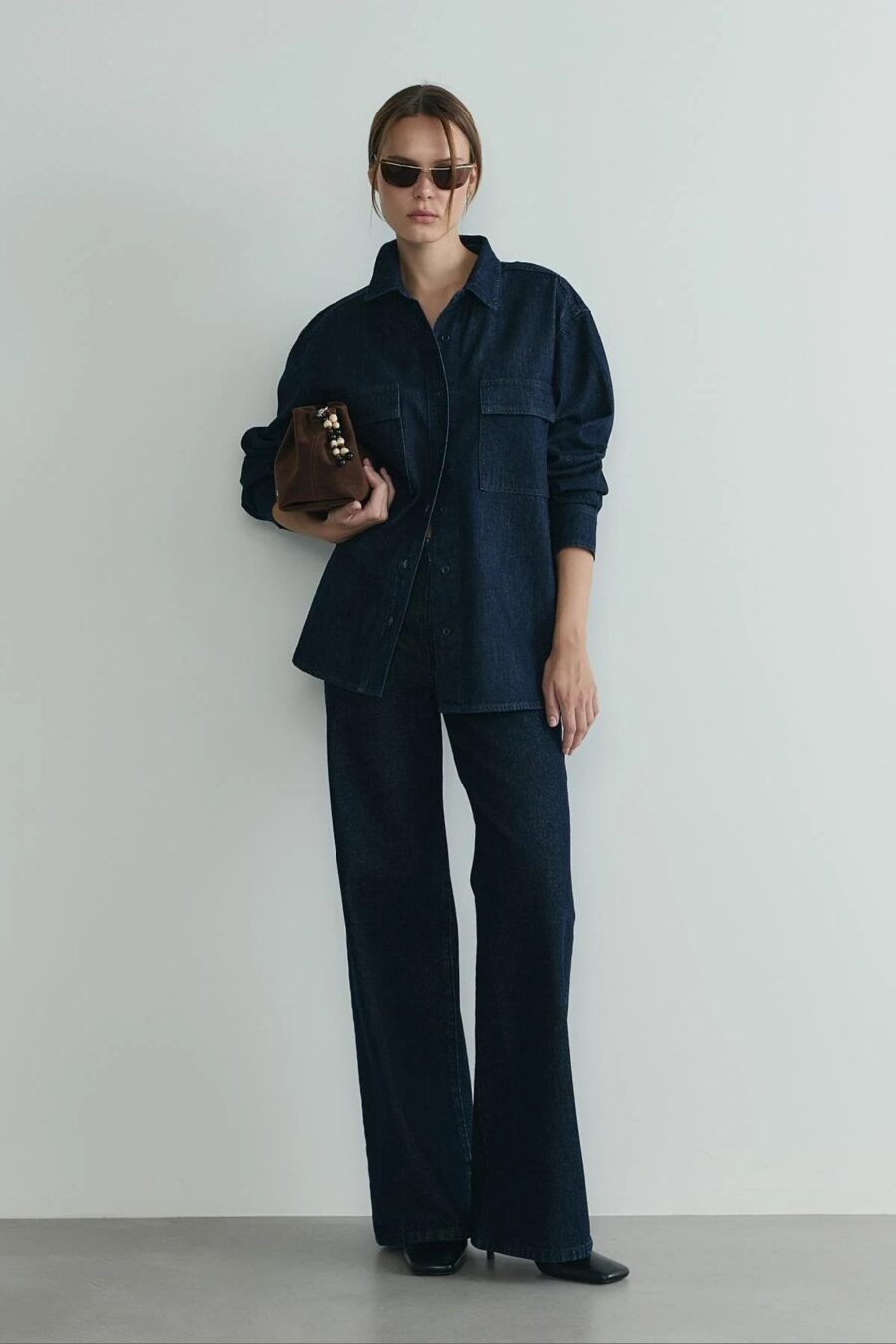 women-blue-88-oversize-denim-shirt-kanstore-4-min Blue 88 oversize denim suit
