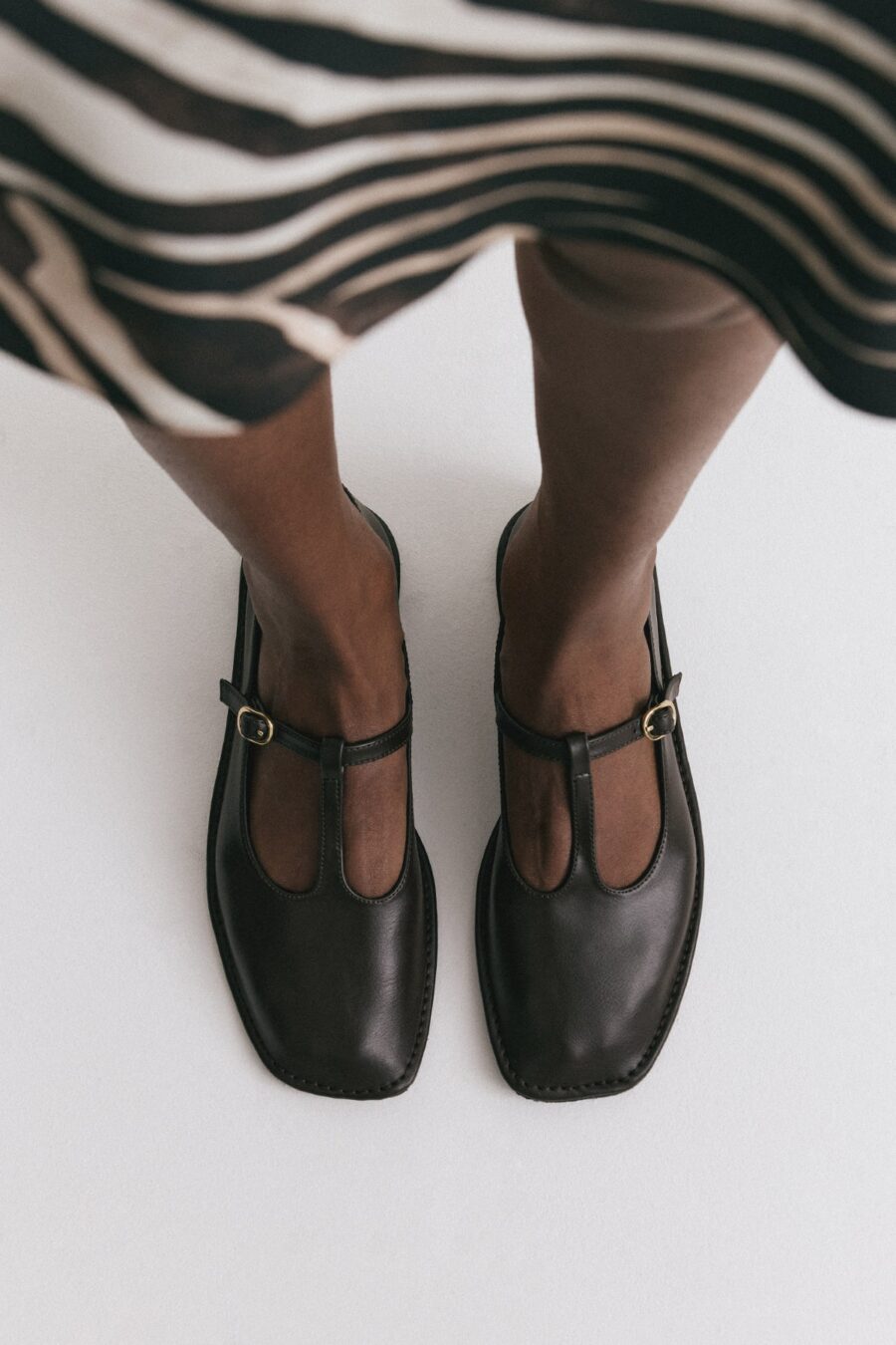 women-dark-brown-cutout-ballerina-flats-kanstore-8-min Dark brown cutout leather ballerina flats
