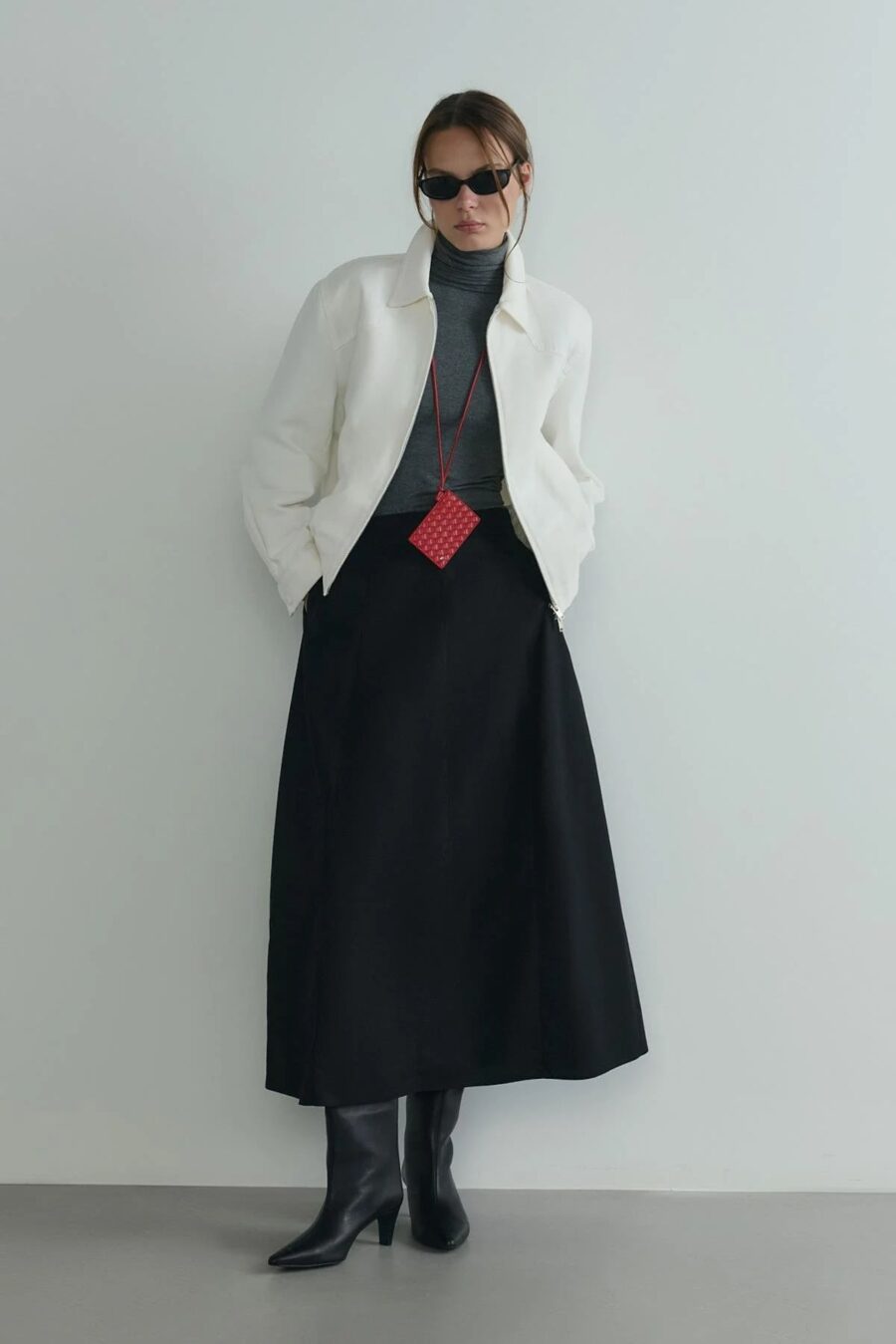 women-red-lue-mirrored-card-holder-kanstore-1-min Red lue mirrored card holder