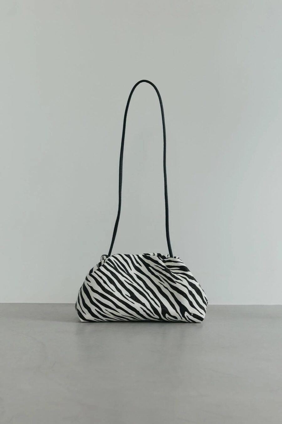 White cove zebra drawstring handbag