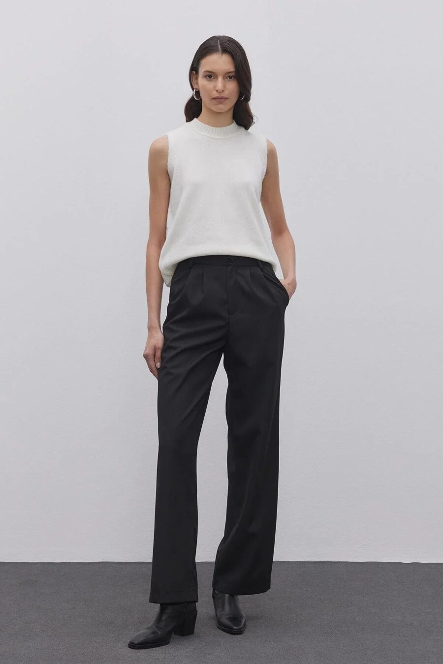 Black pleated palazzo trousers