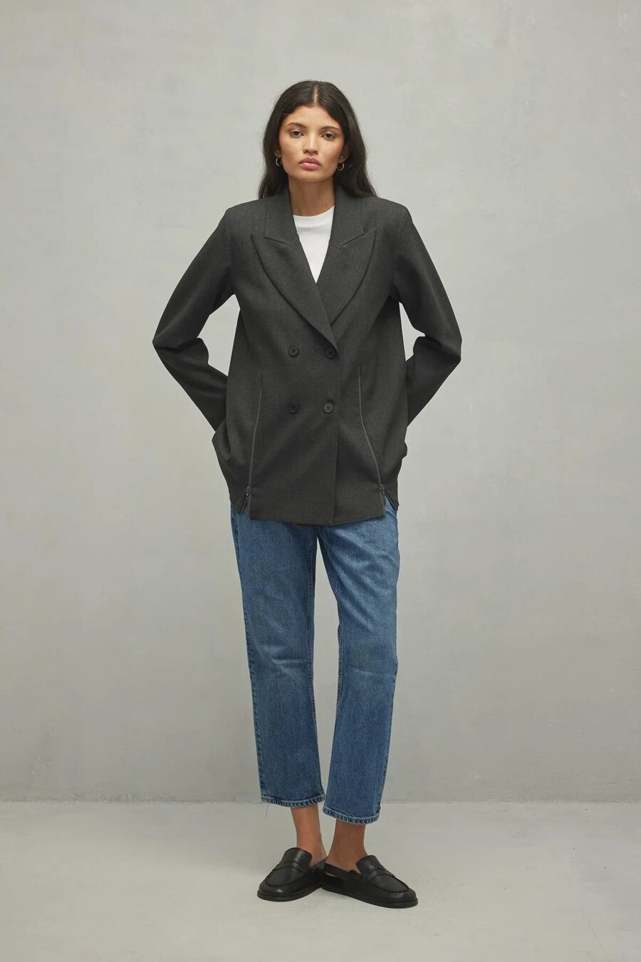 womens-grey-zip-up-jacket-kanstore-1-min Grey zip-up jacket