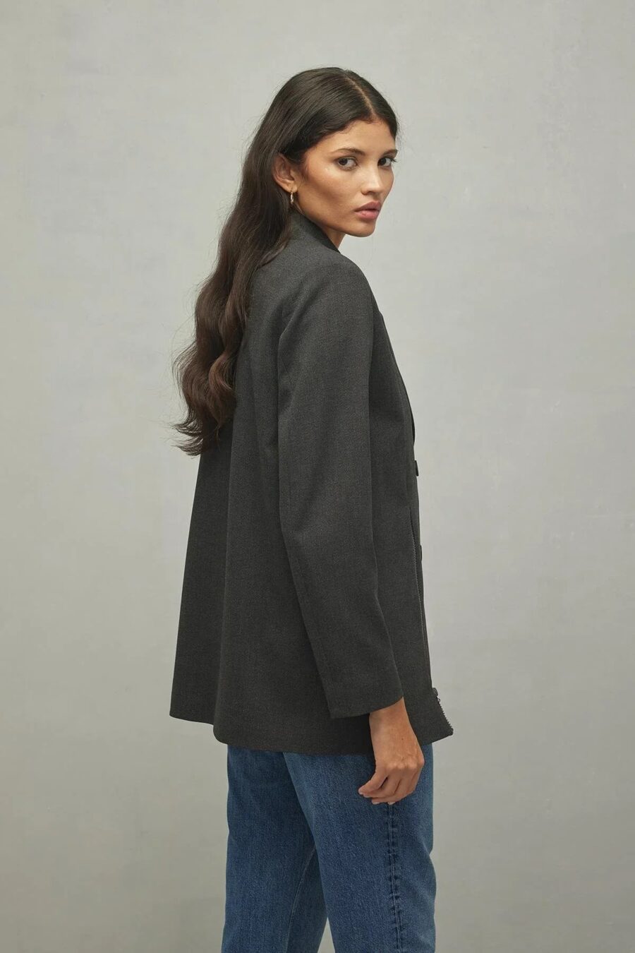 womens-grey-zip-up-jacket-kanstore-2-min Grey zip-up jacket