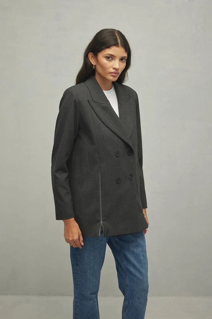 womens-grey-zip-up-jacket-kanstore-4-min Grey zip-up jacket