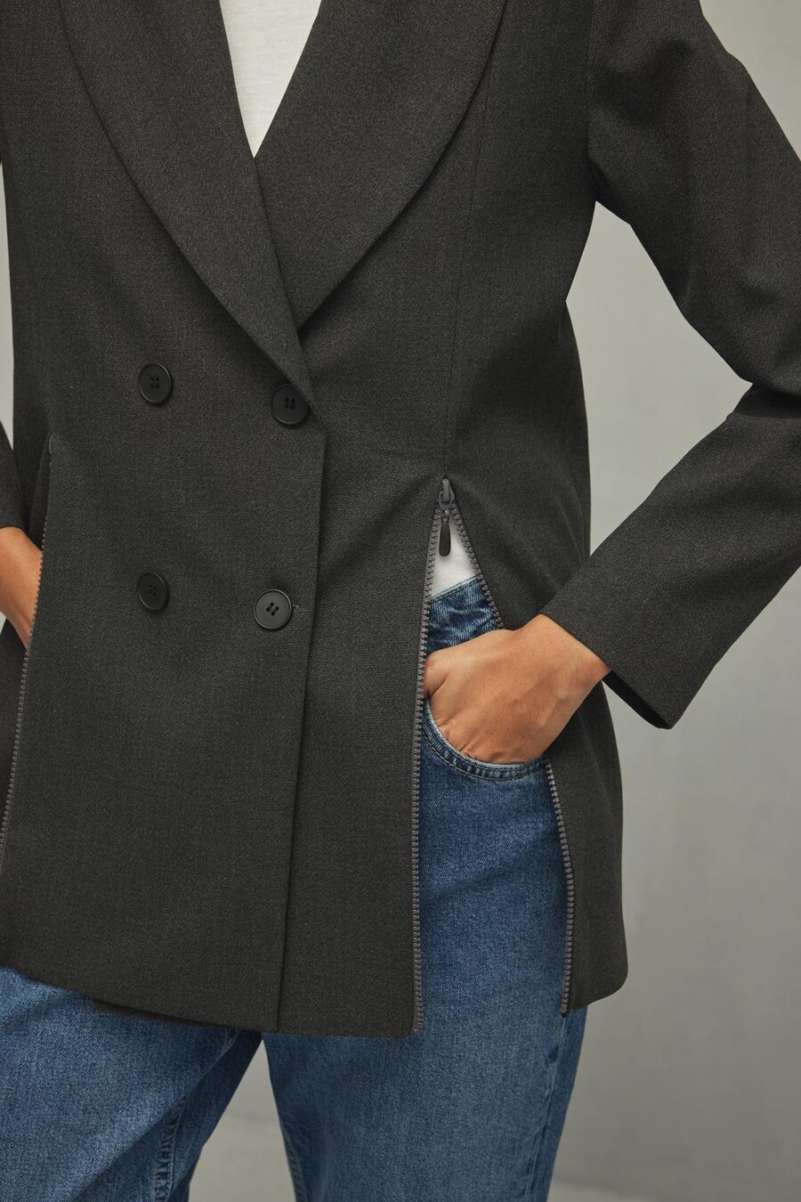 womens-grey-zip-up-jacket-kanstore-6-min Grey zip-up jacket