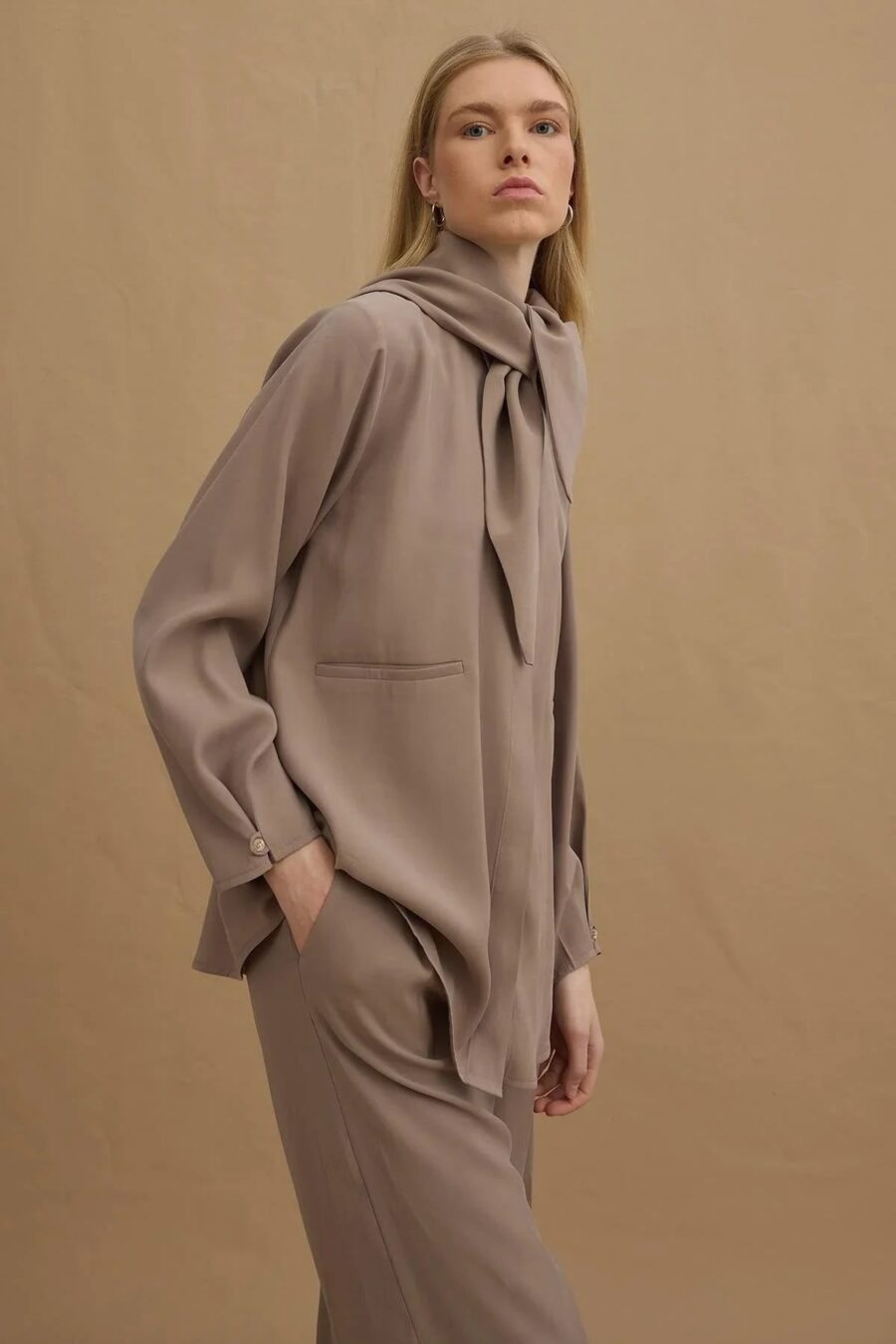 womens-stone-tencel-shirt-with-scarf-detail-kanstore-7-min Stone tencel shirt with scarf detail