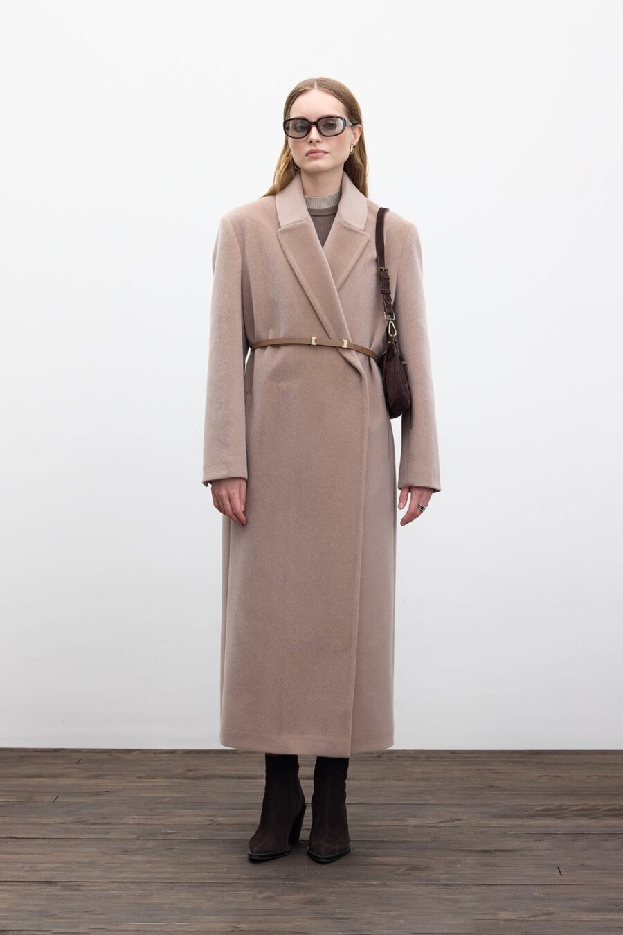 Belted long cachet coat mink