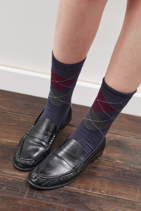 Diamond pattern socks navy check