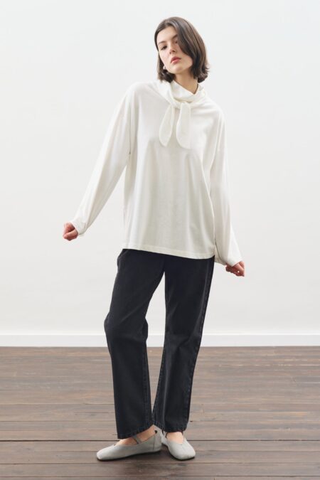 1200x1800_-92858-16-B-min Ecru high-neck tie blouse