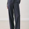 Aroa wool belt suit navy blue