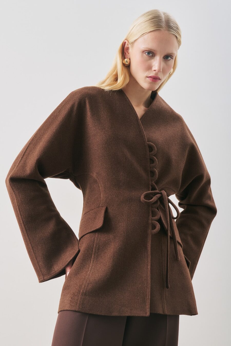 Aroa wool belt suit dark brown