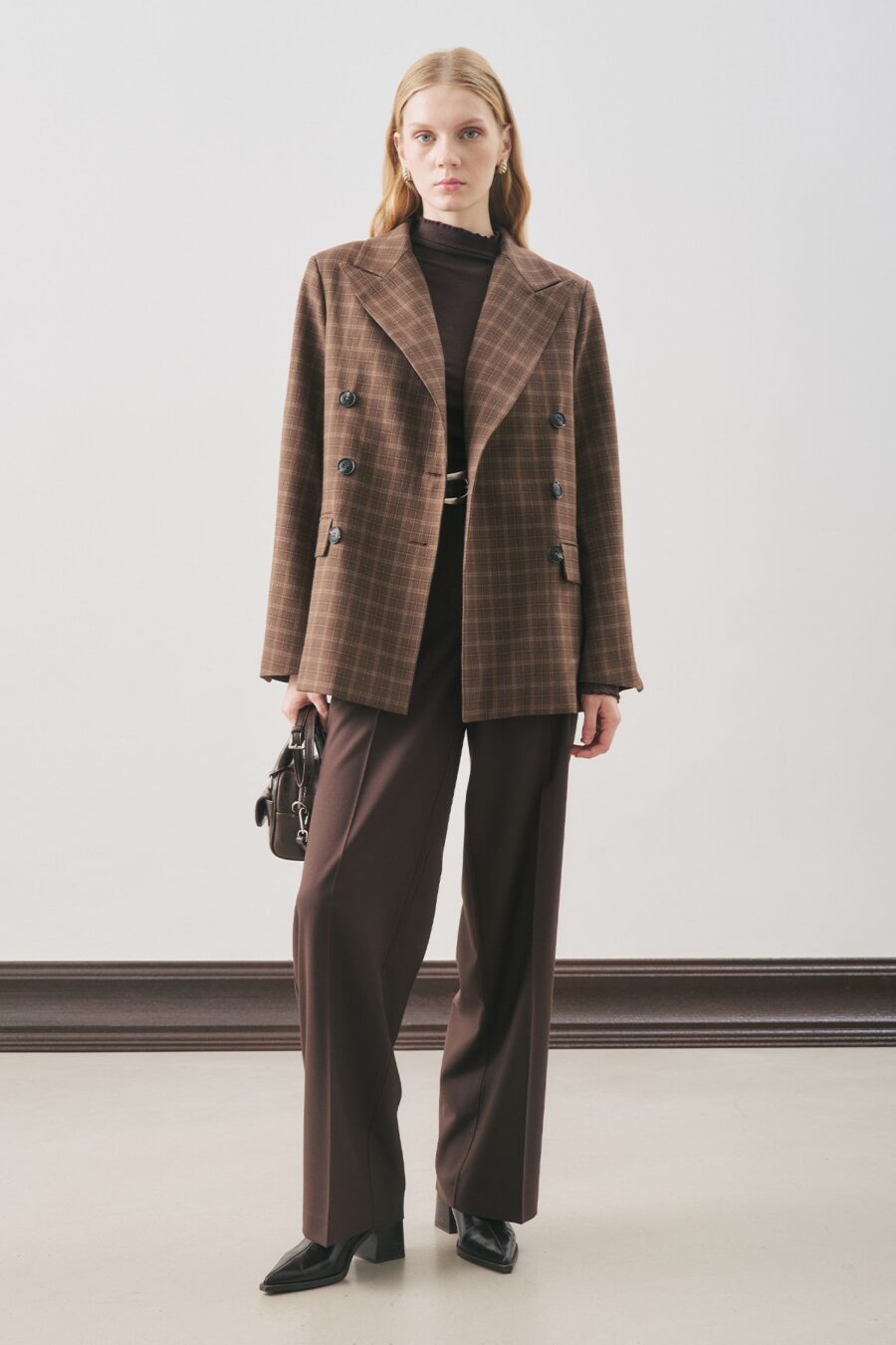 Brown double-breasted check blazer