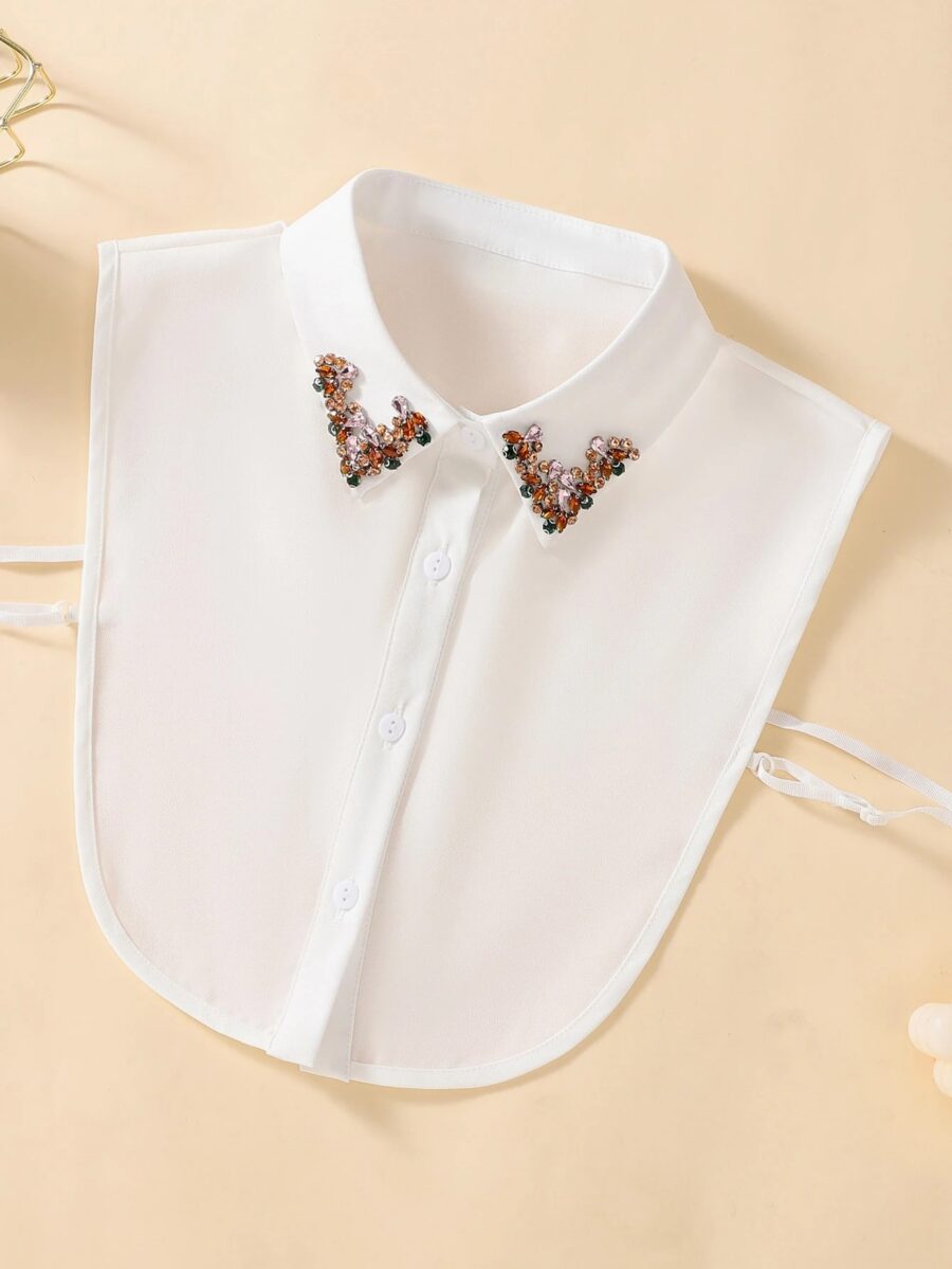 White detachable collar with crystal embellishment
