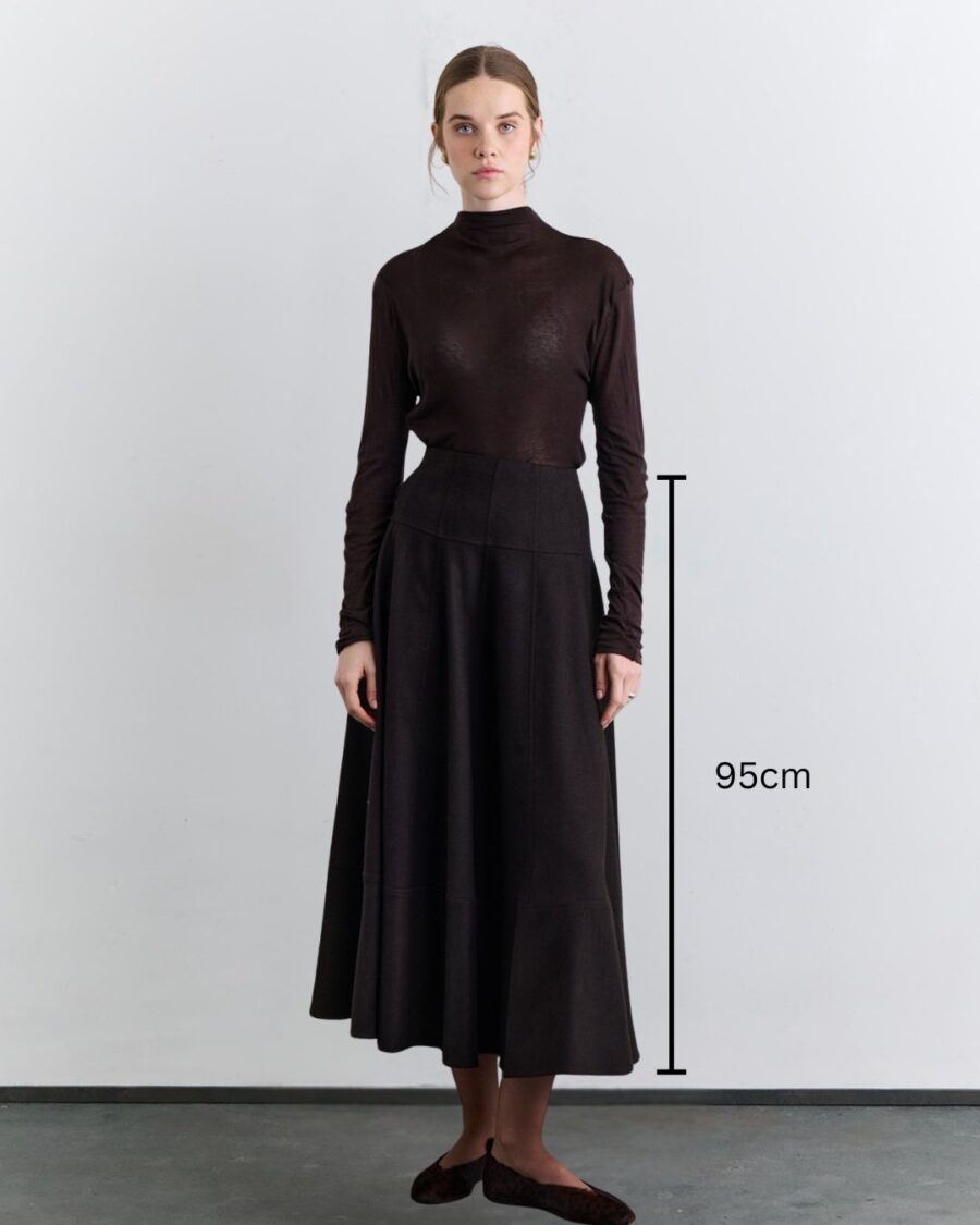 Wide skirt brown with cup detail
