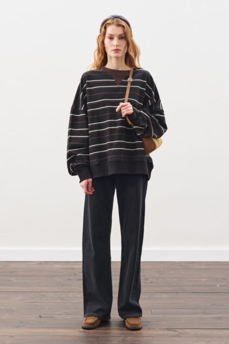 Oversized striped sweatshirt black