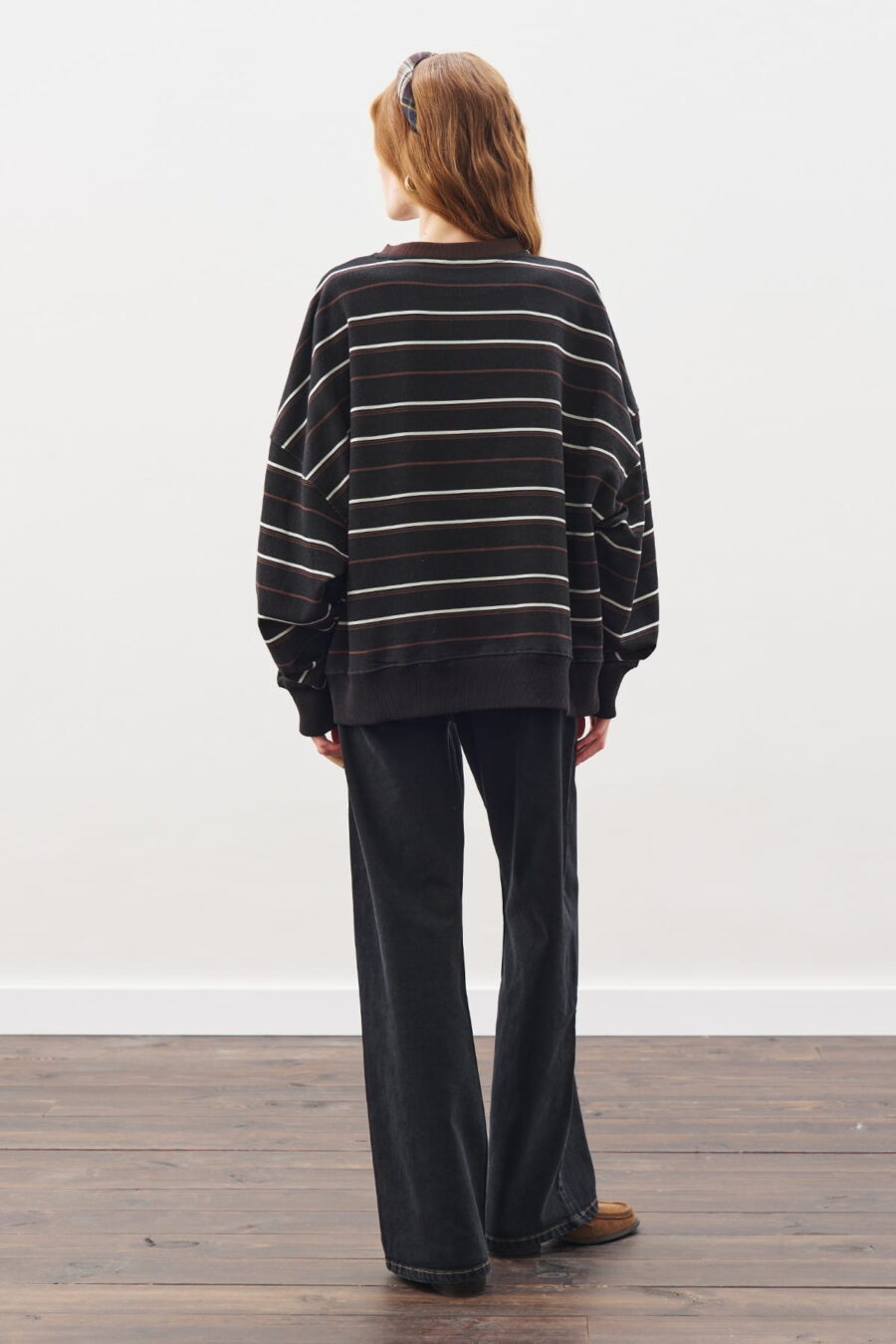 Oversized striped sweatshirt black