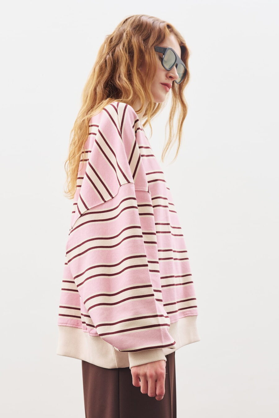 Oversized striped sweatshirt burgundy
