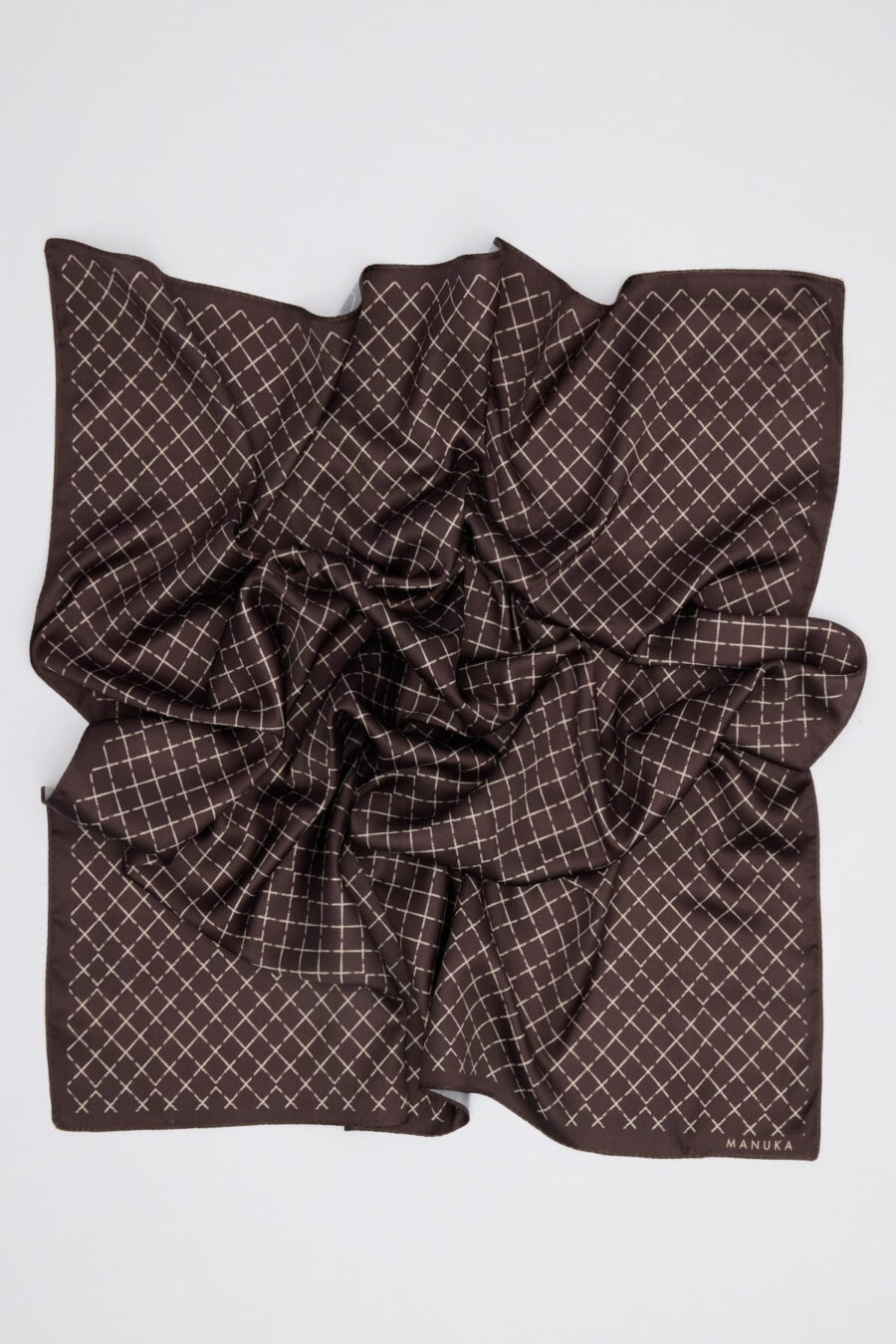 Patterned medium-length satin scarf fria