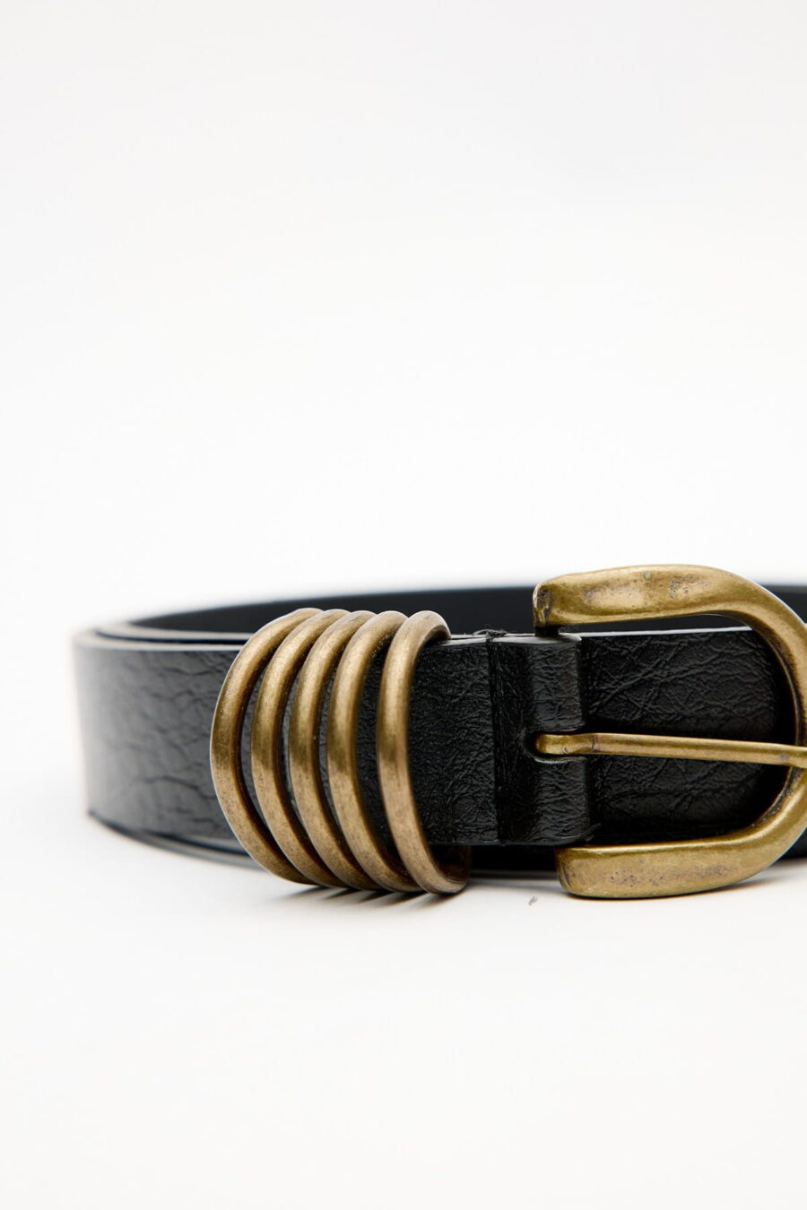 Belt with antique buckle black