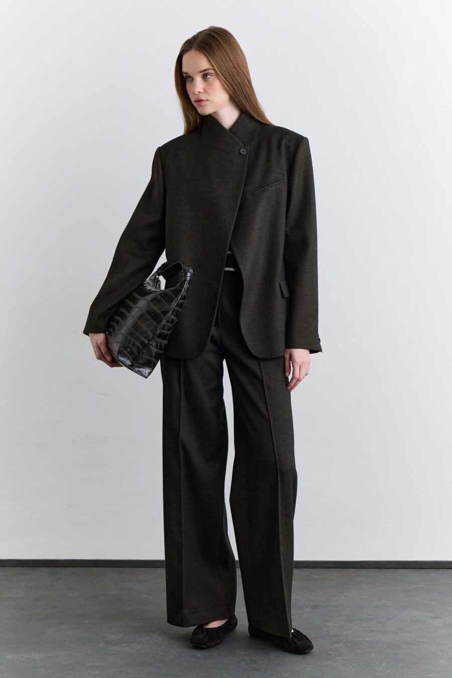 Khaki high-neck suit