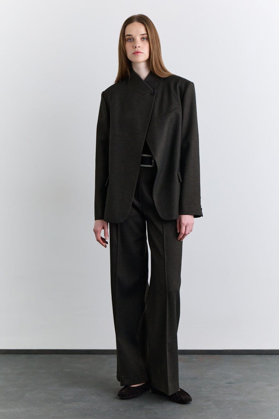 Khaki high-neck suit