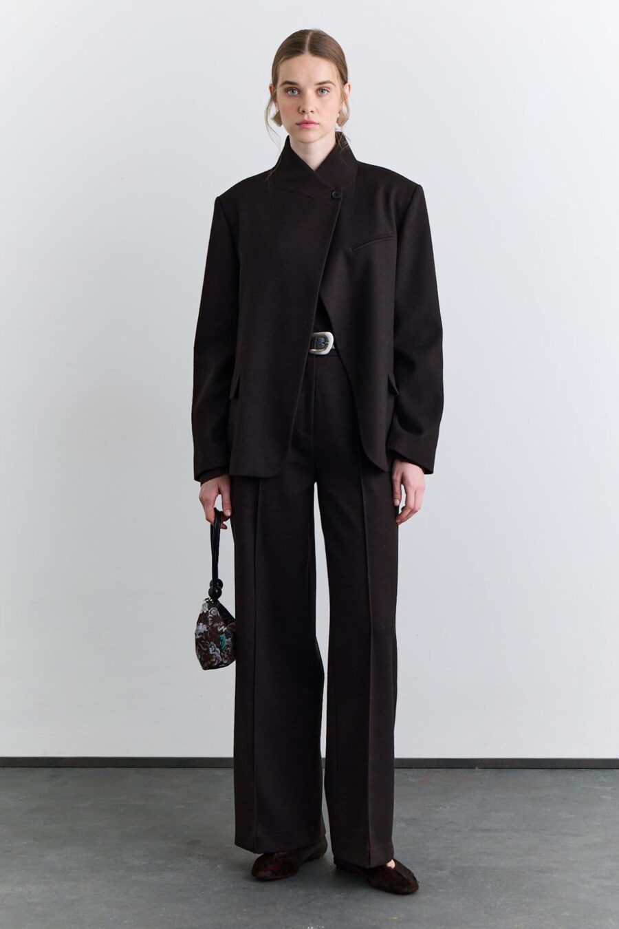 1200x1800_-94794-17-B Brown classic pleated fabric trousers