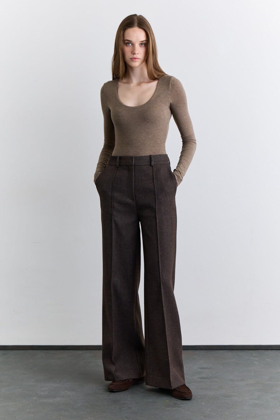Mink classic pleated fabric trousers