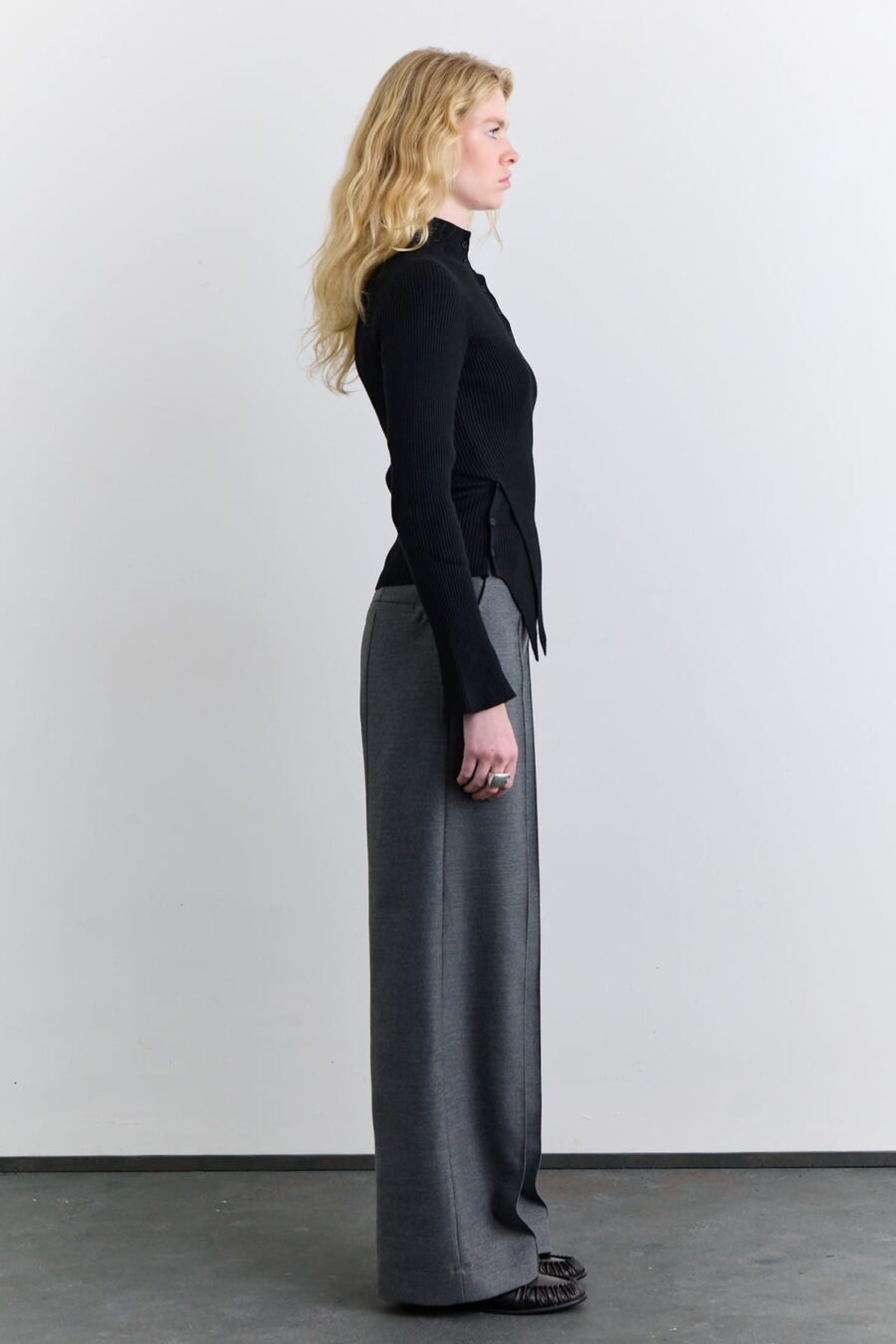 Grey classic pleated fabric trousers