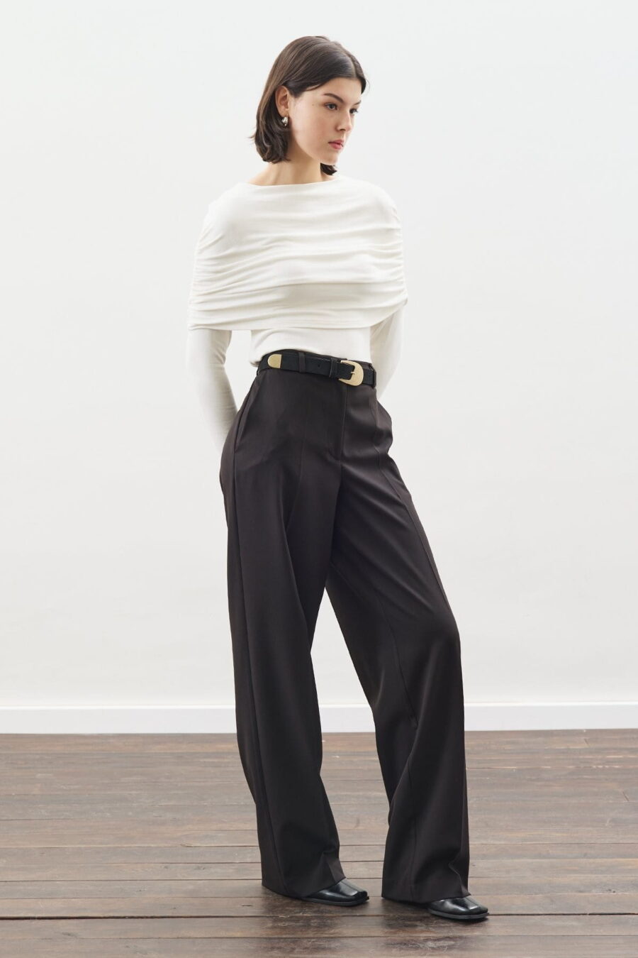 Black long-leg straight trousers