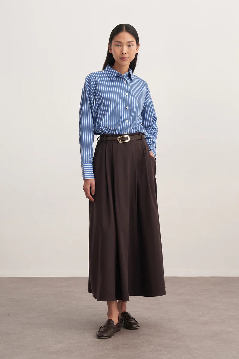Brown gabardine double-pleated skirt