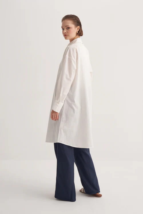 Ecru organic cotton long basic shirt