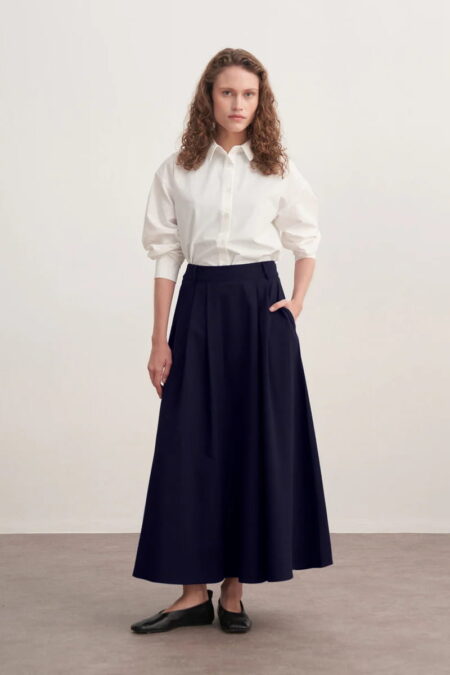 Navy blue gabardine double-pleated skirt