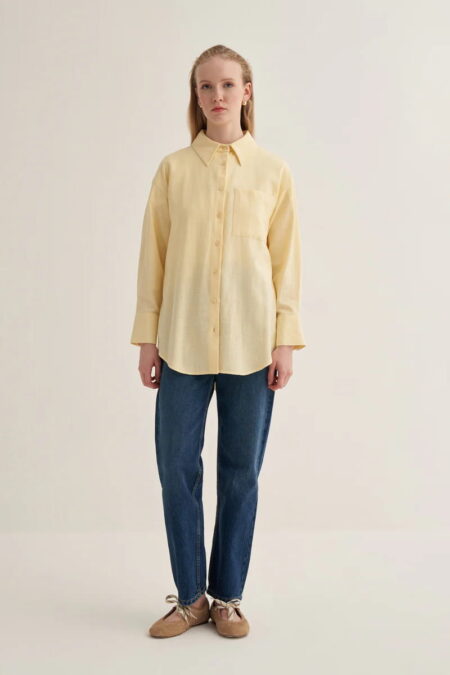 Butter yellow organic cotton essential shirt