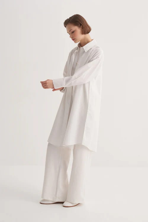 Ecru poplin basic long shirt