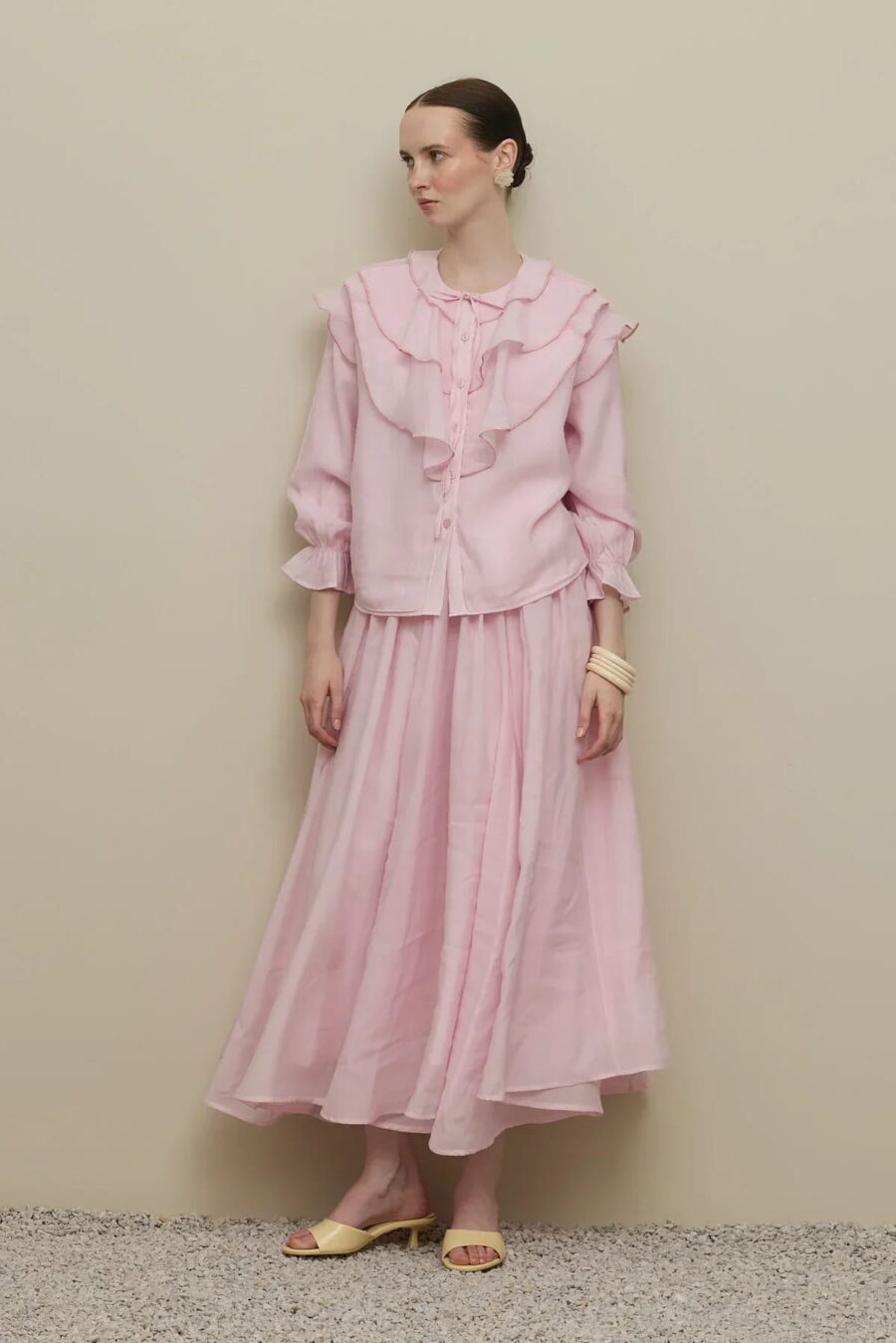 Light pink flounced detail suit