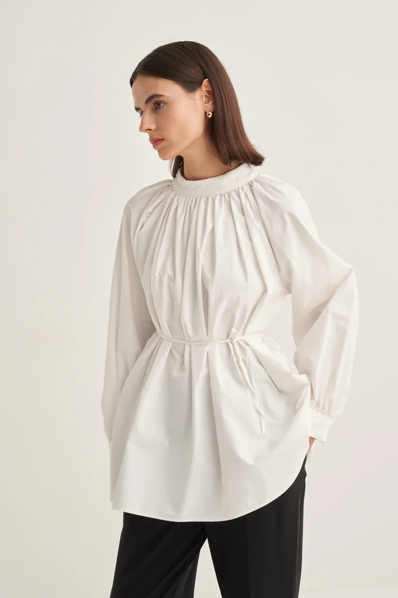 Ecru collared poplin blouse