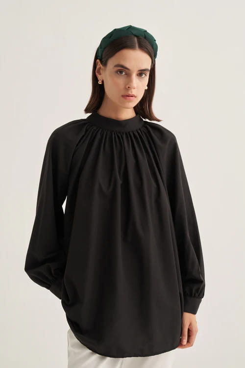 Black collared poplin blouse