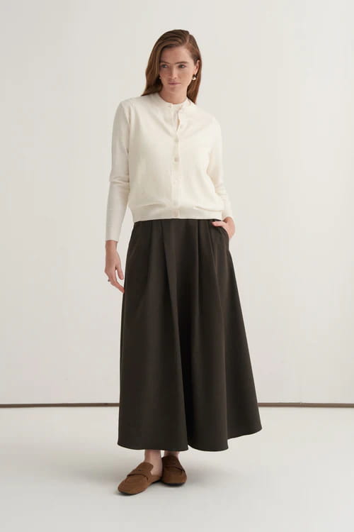 Khaki gabardine double-pleated skirt