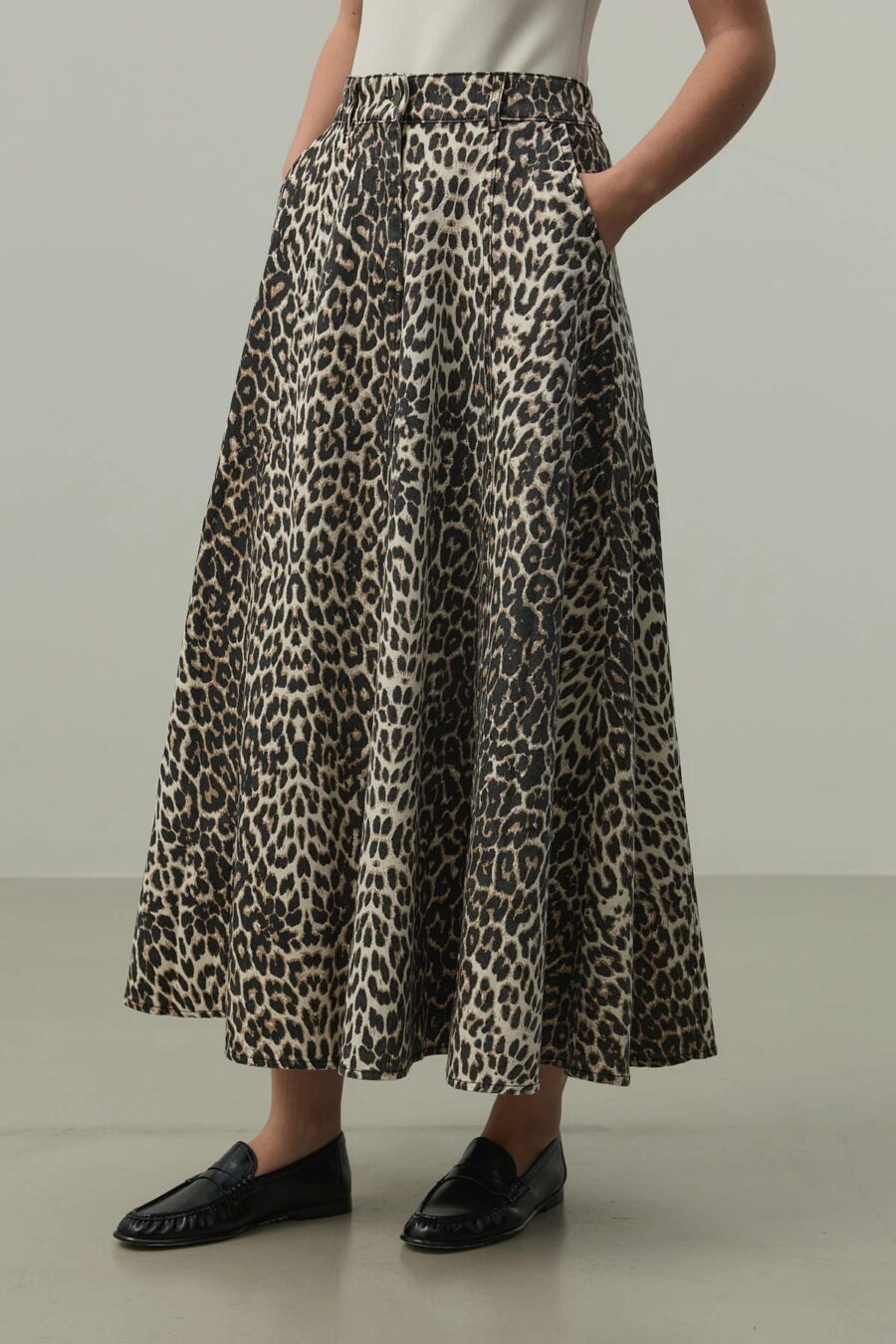Leopard print high-waist flared jean skirt
