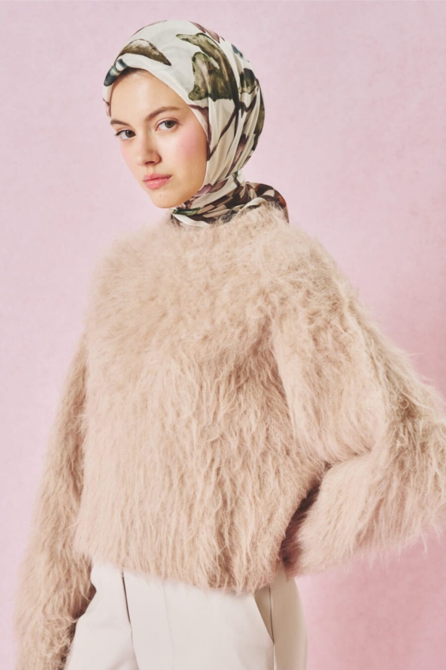 743x1073_-43376-99-B_cropped Brown floss viscose scarf