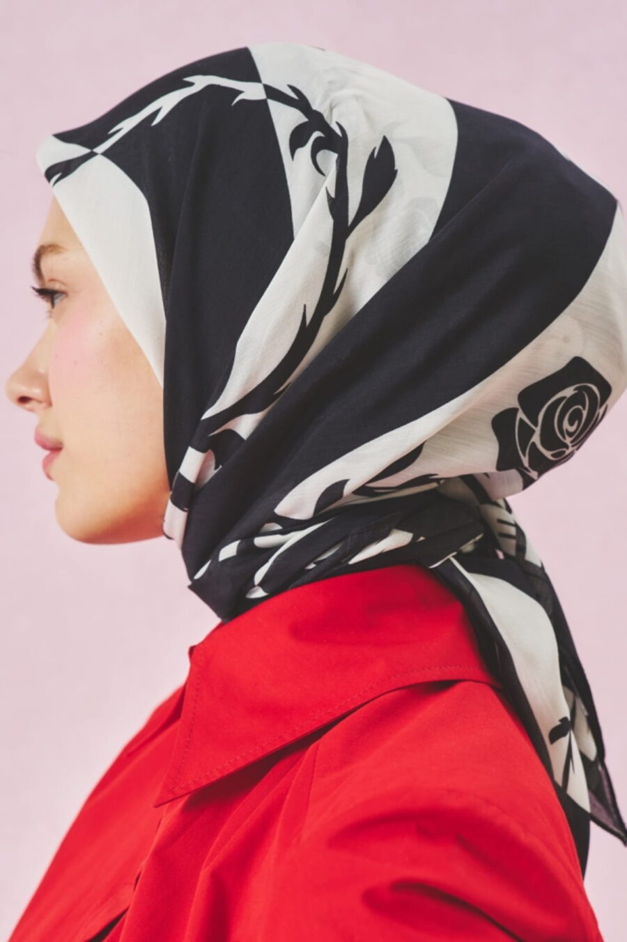 Black love reverie floss viscose scarf