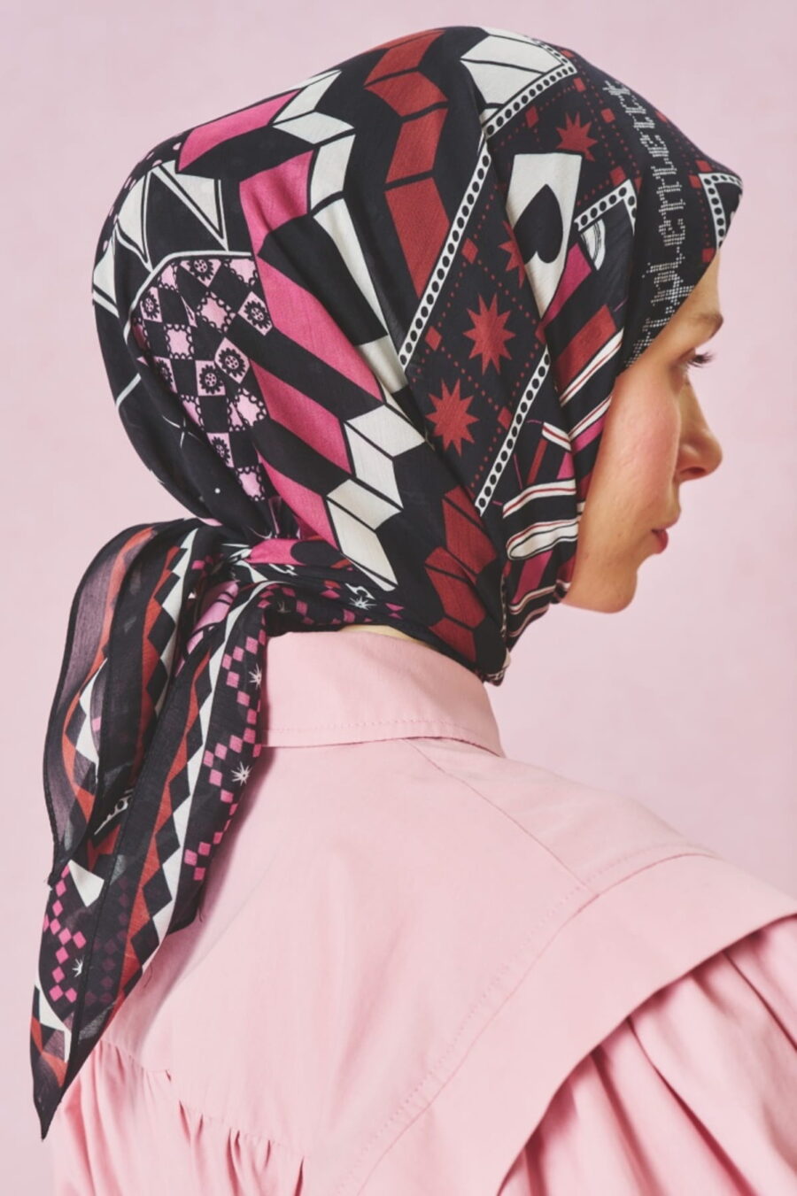 Black swan little love dream floss viscose scarf