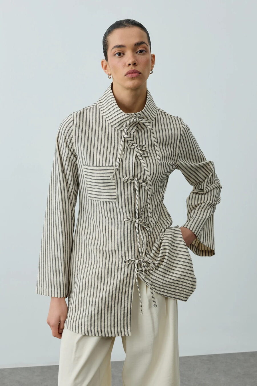 Natural striped tie-up shirt