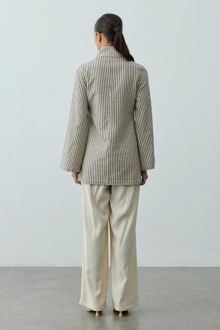 Natural striped tie-up shirt