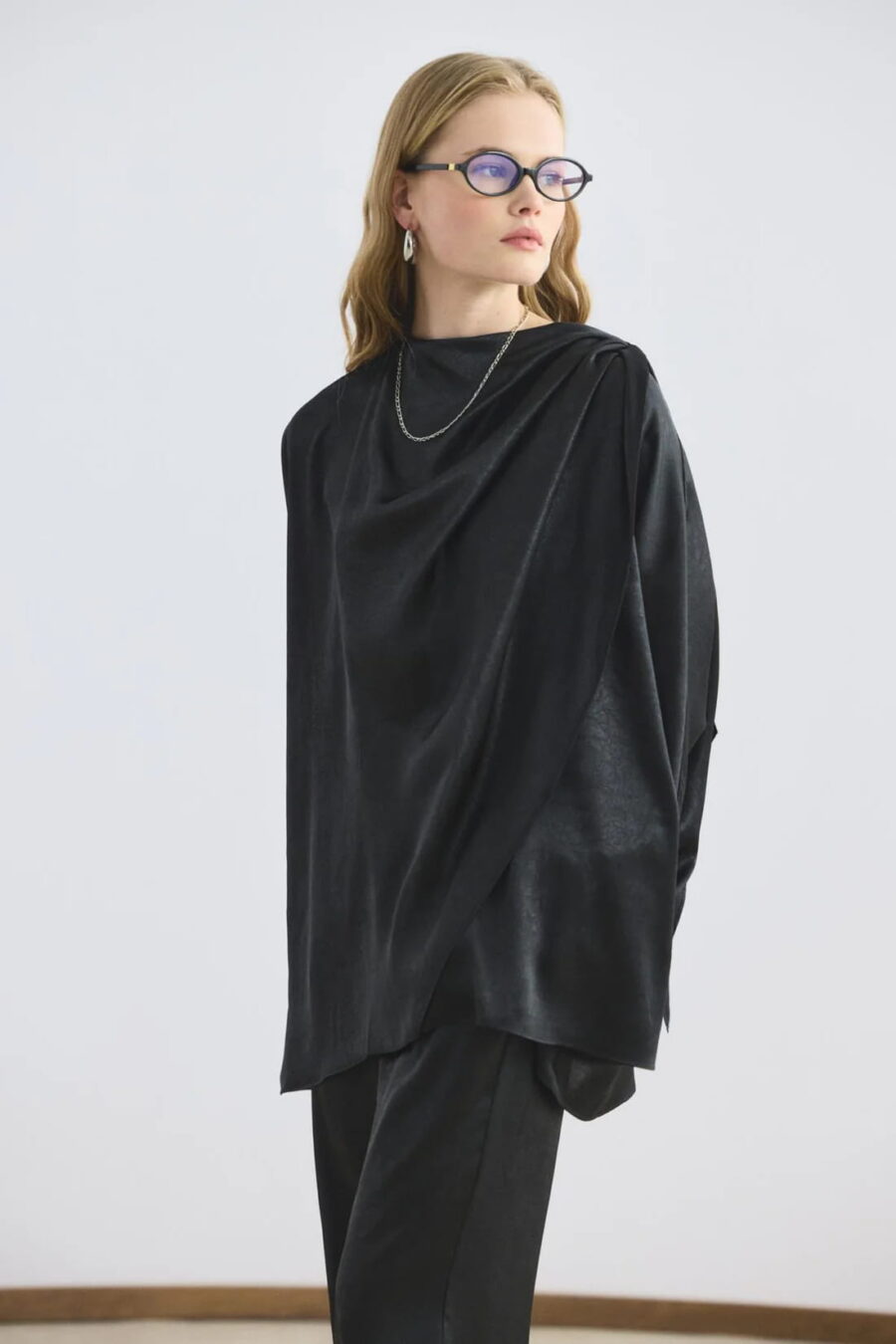 Black shawl collar detailed suit